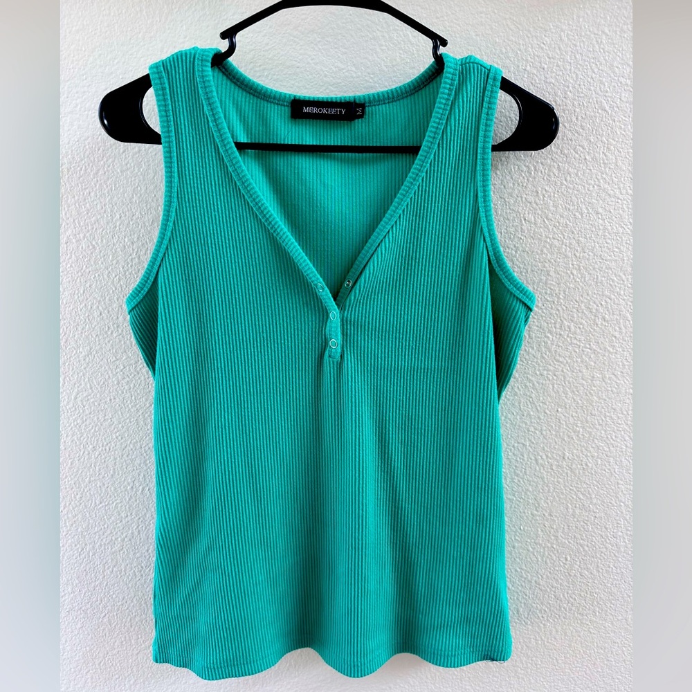 Amazon V-Neck Tank